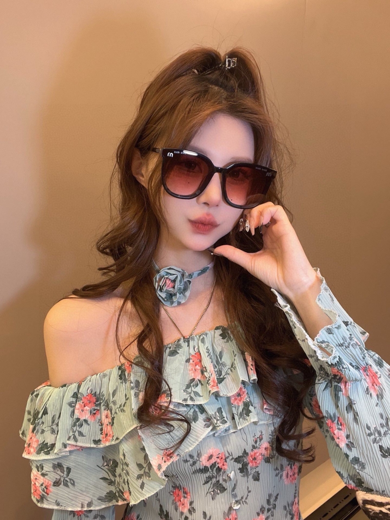 Miu miu Sunglasses